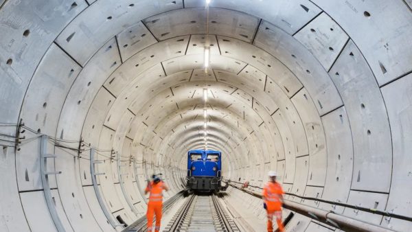 Image of a tunnel project involving AtkinsRéalis for Revizto story