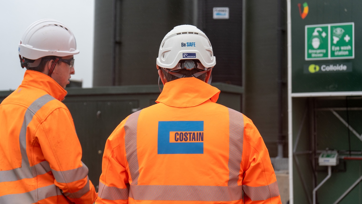 Image of Costain staff on sit for Costain social value story